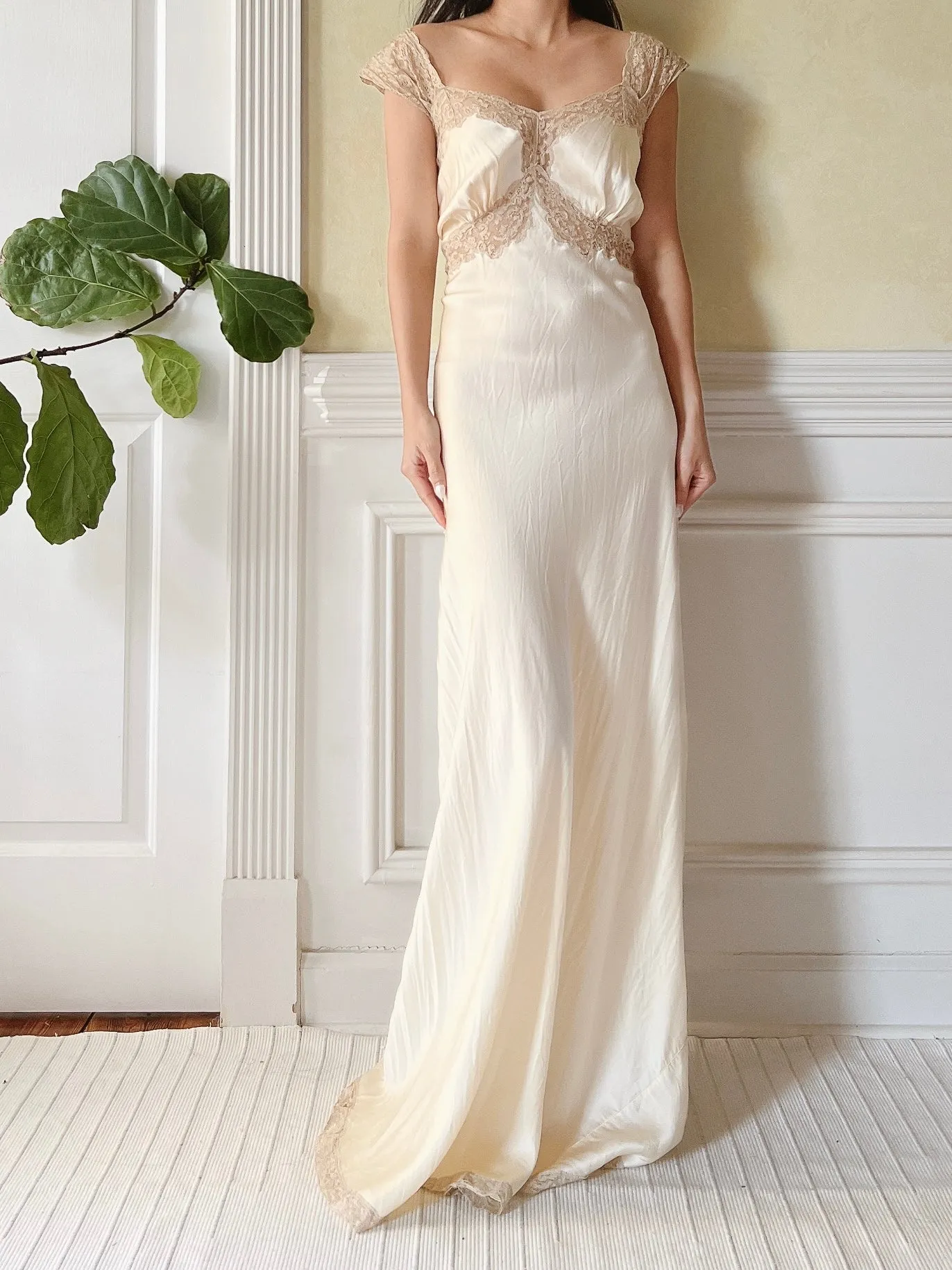 1930s Ivory Fischer Silk and Lace Gown/Slip - S/M
