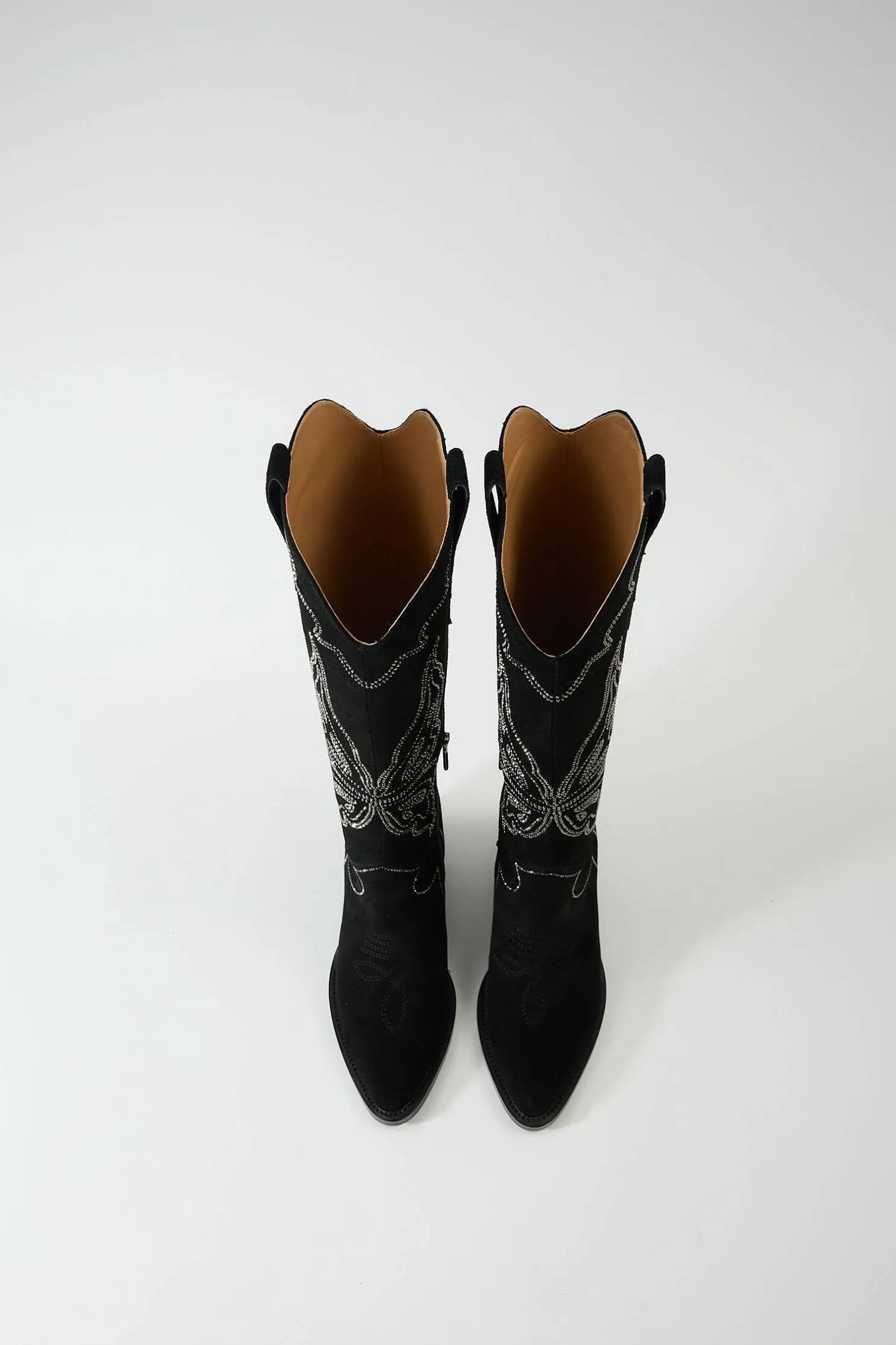 Amaltheia Black
