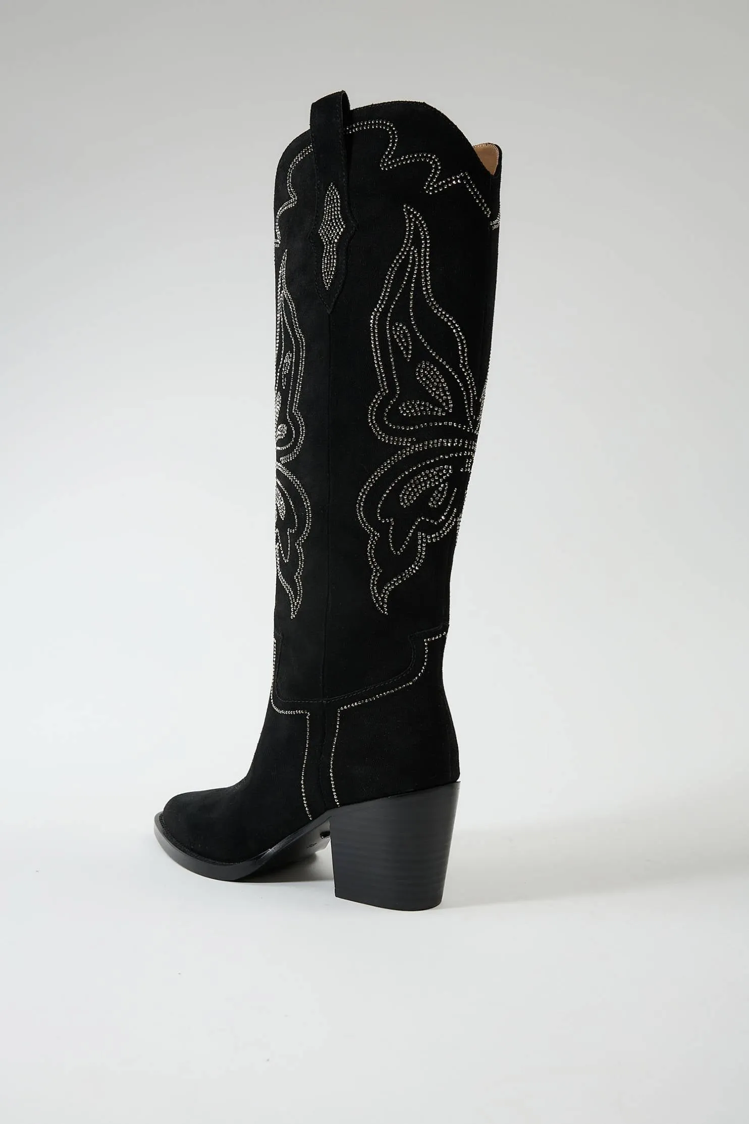 Amaltheia Black
