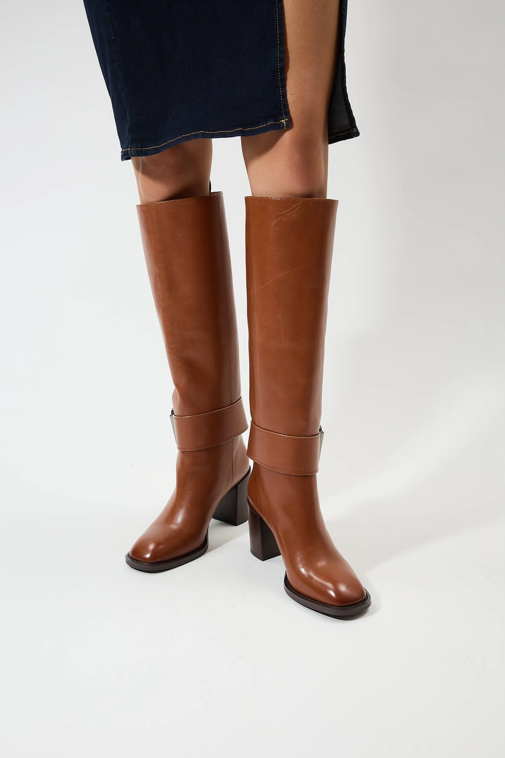 Nefeli Brown