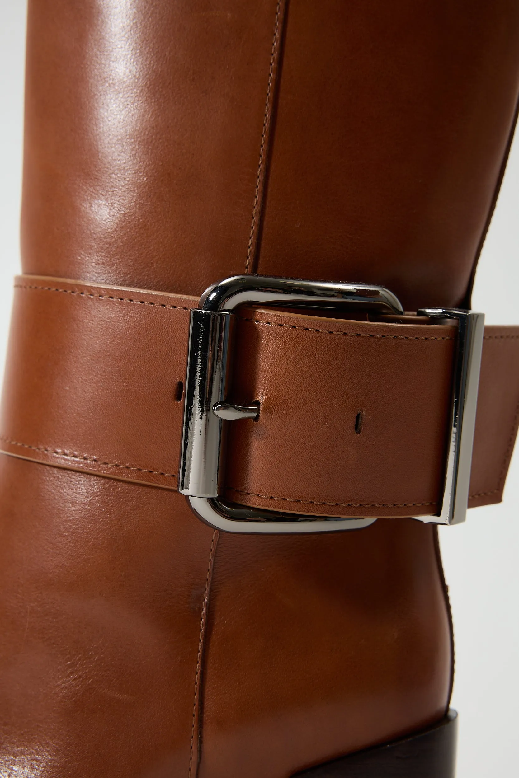 Nefeli Brown