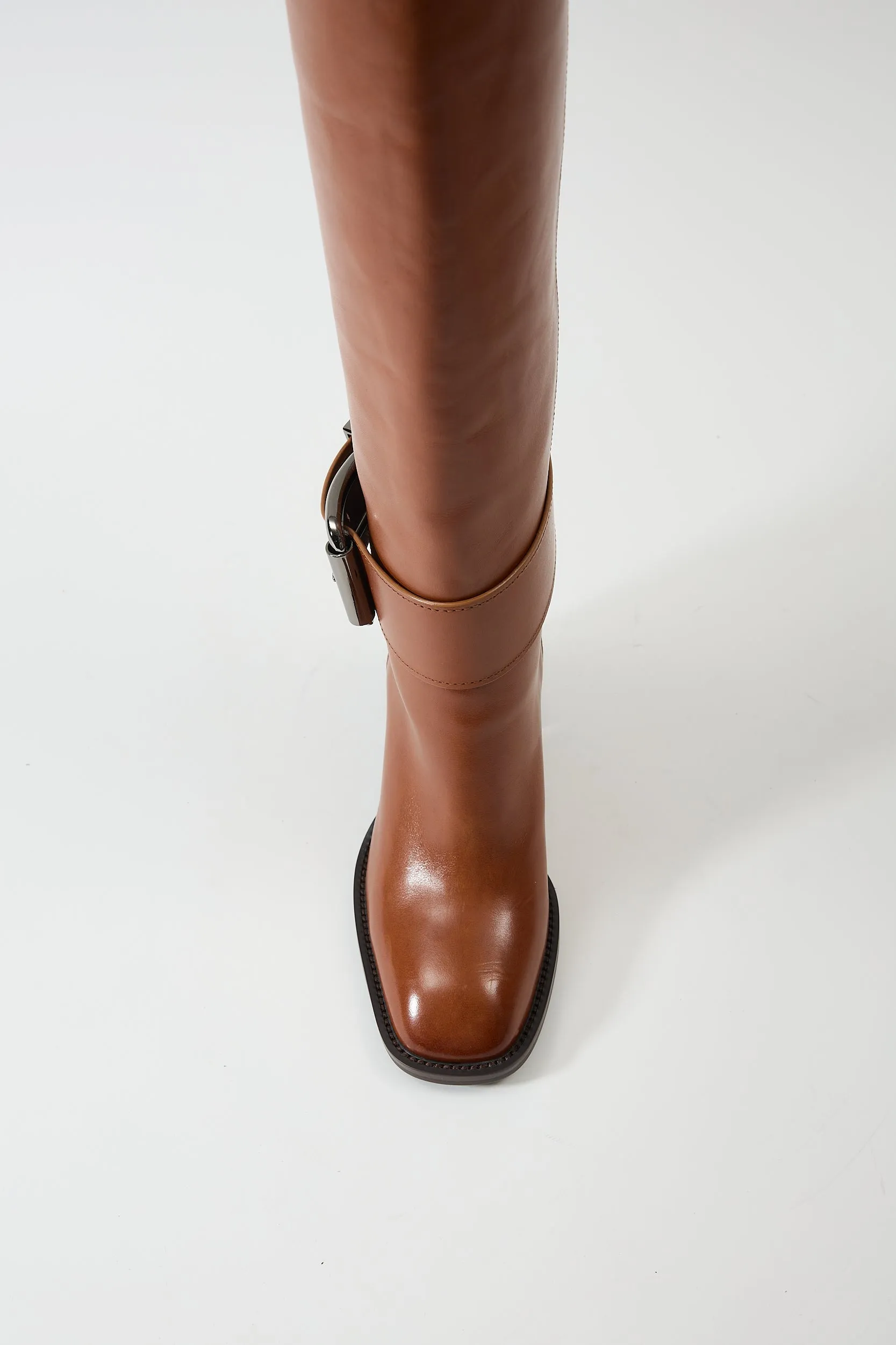 Nefeli Brown