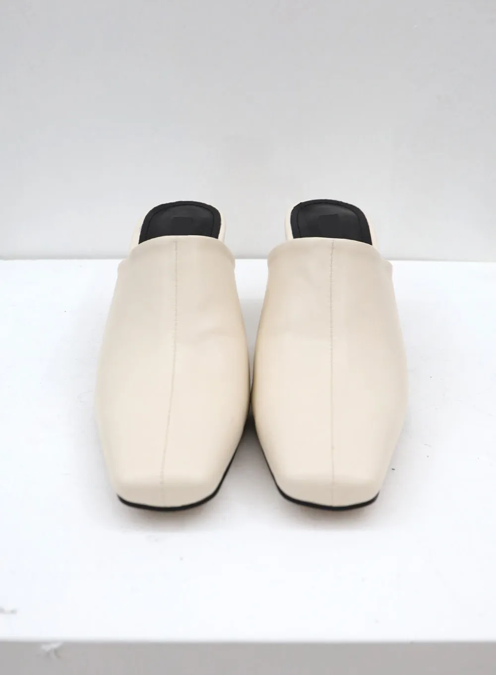 Square Toe Heeled Mules CJ27