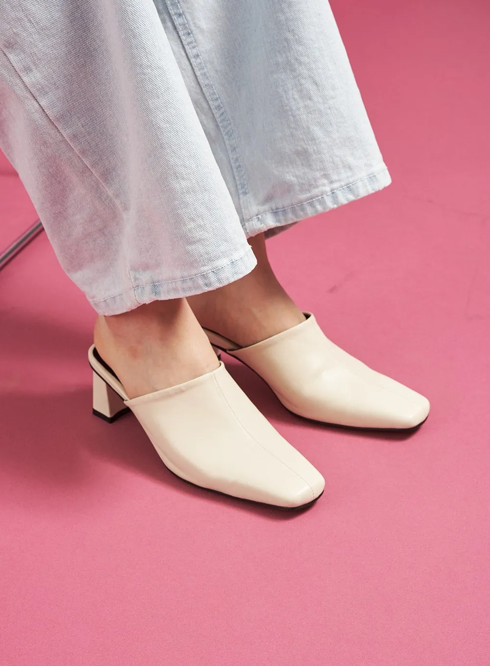 Square Toe Heeled Mules CJ27