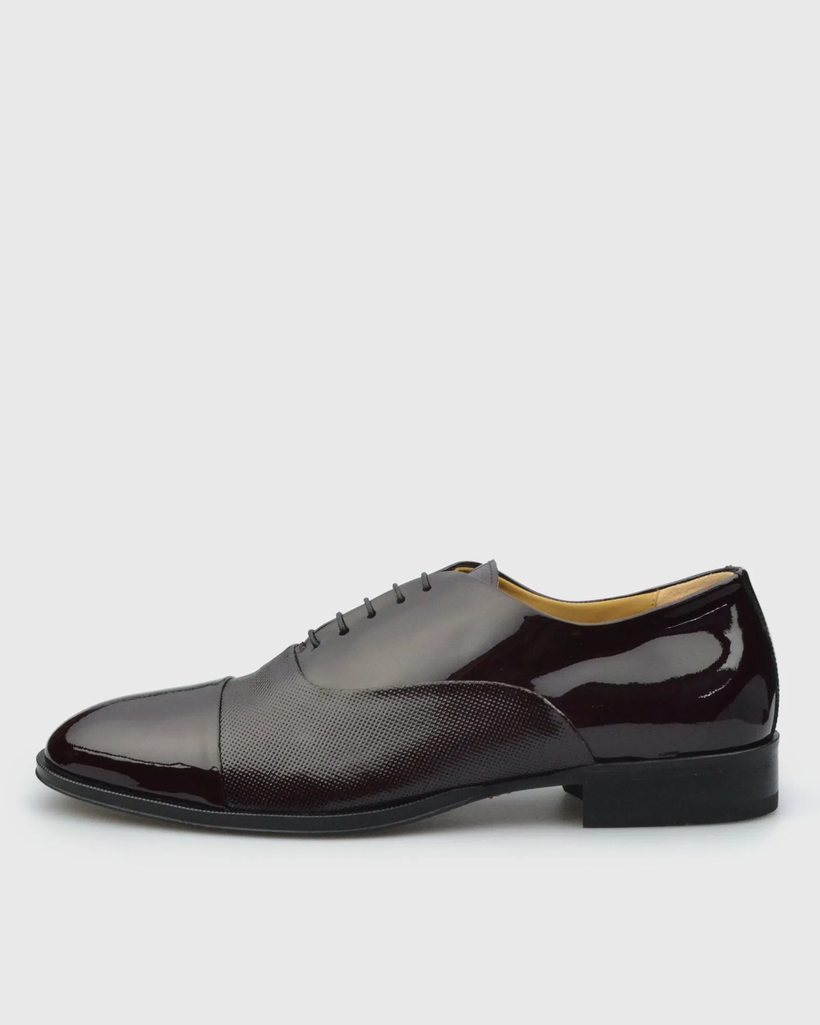 VINCENT & FRANKS VFS22 MAROON PATENT DERBY SHOE